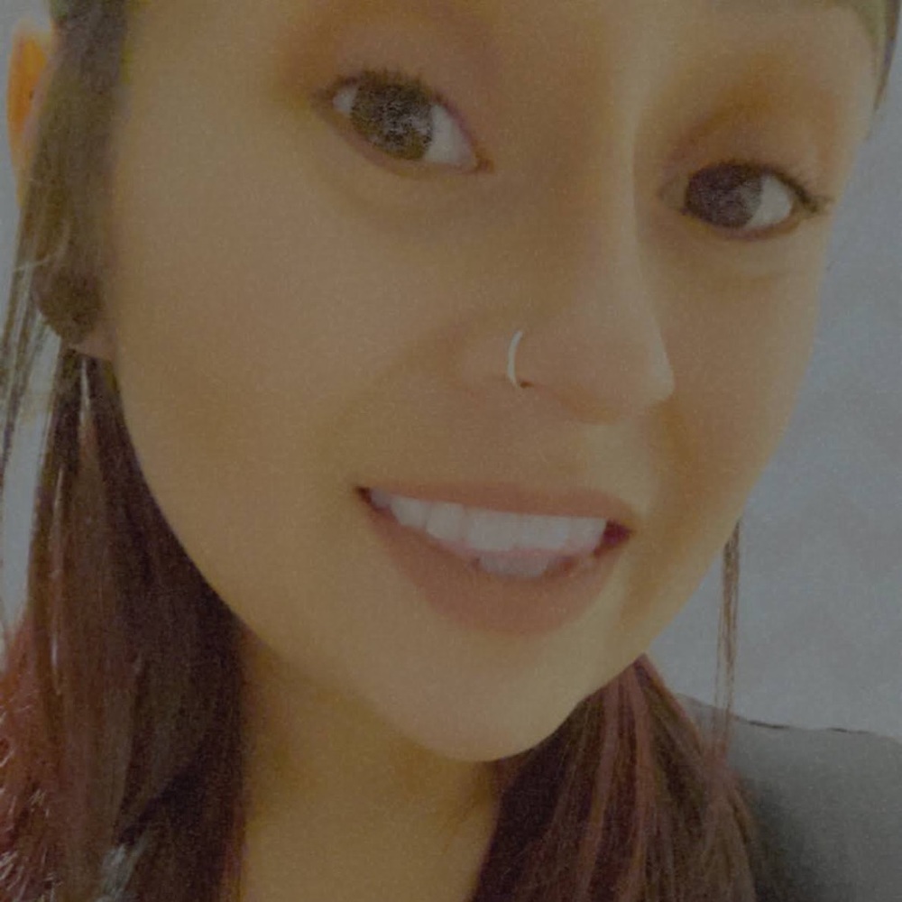 Meet your Posher, Crystal